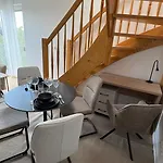 Homerentals - Reja - Blisko Zoo, Ogrodu Botanicznego Vratislav